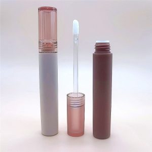 107# 4.5ML plastic lip gloss tube