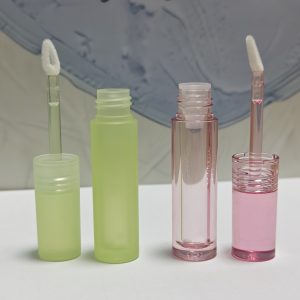 029#2g-2.3g-Plastic lip gloss tube