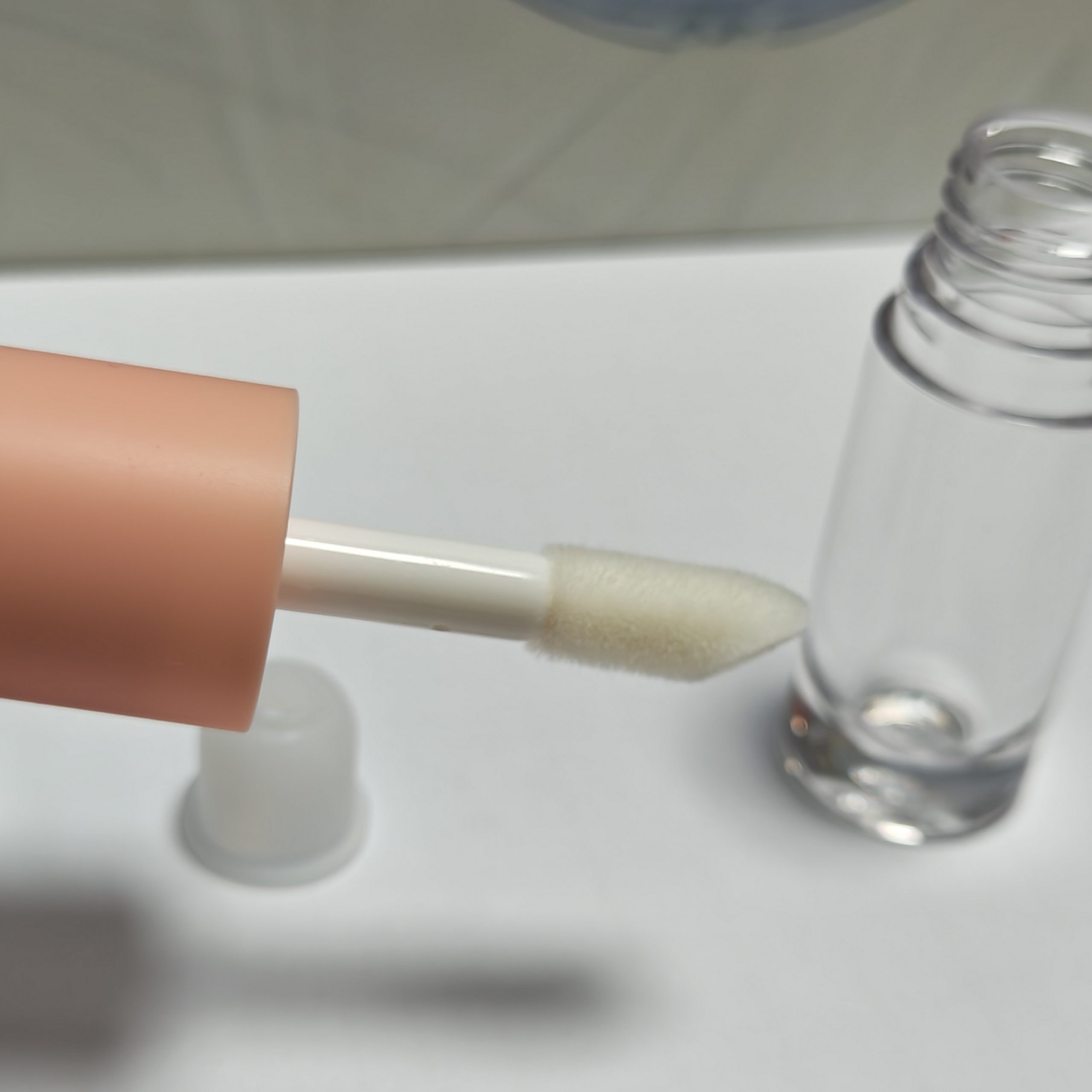 062# 5ml-6ml-Plastic lip gloss tube-A short and plump bottle - 图片 13