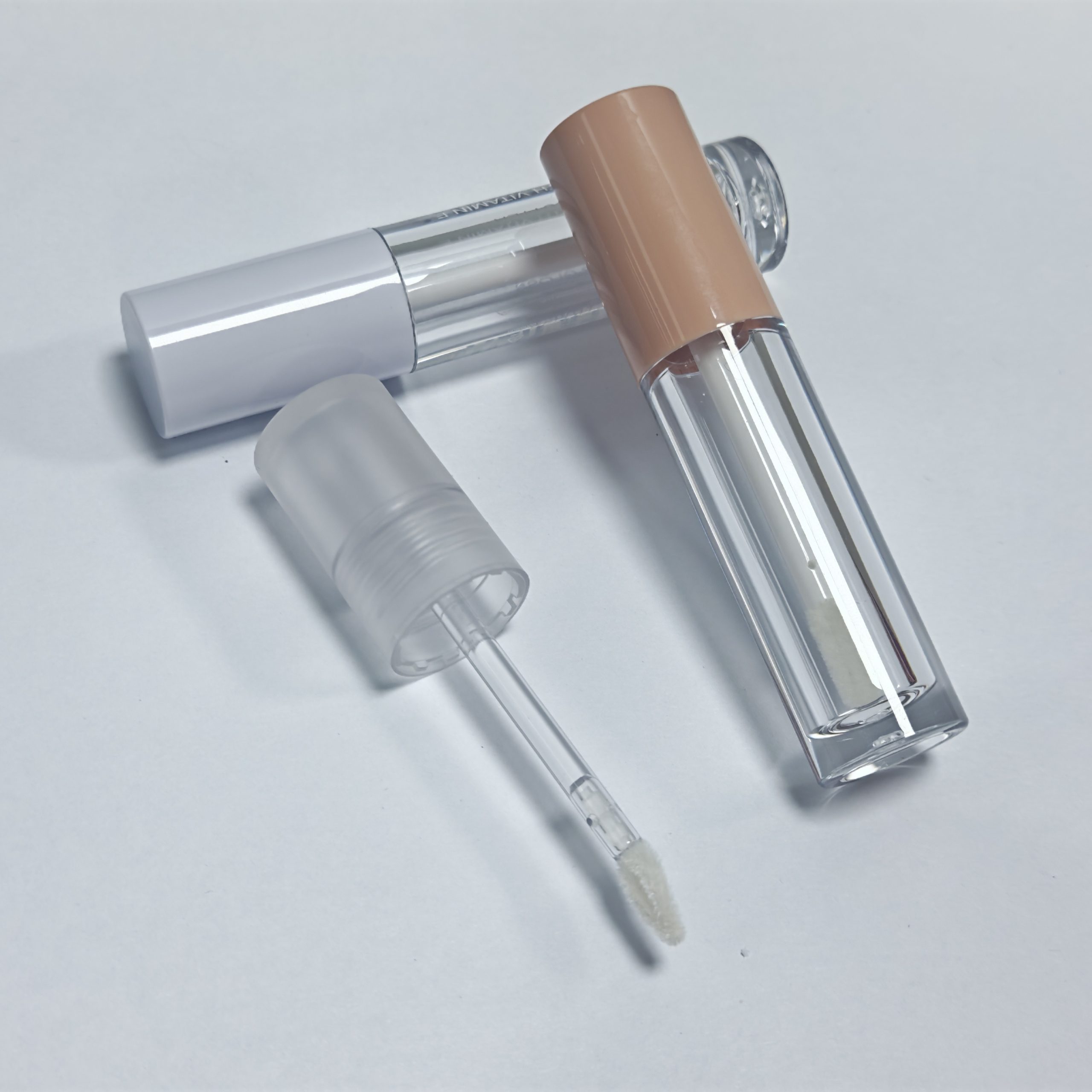 115B# 4ML -5ML-Plastic lip gloss tube -Inner hole - arc bottom - 图片 5