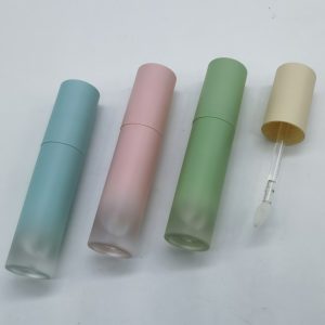115# 3ml-4ml Plastic lip gloss tube