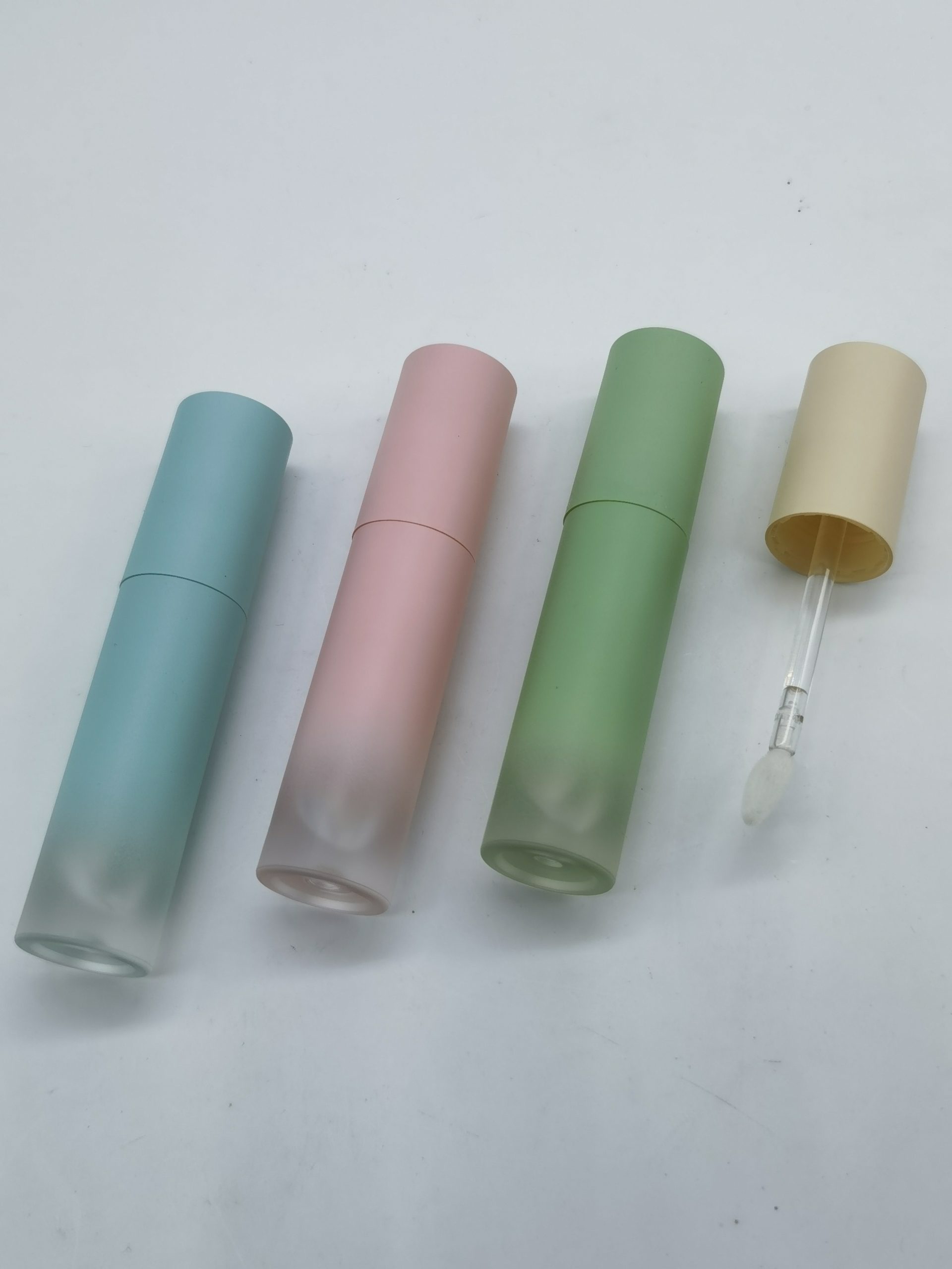 115# 3ml-4ml Plastic lip gloss tube