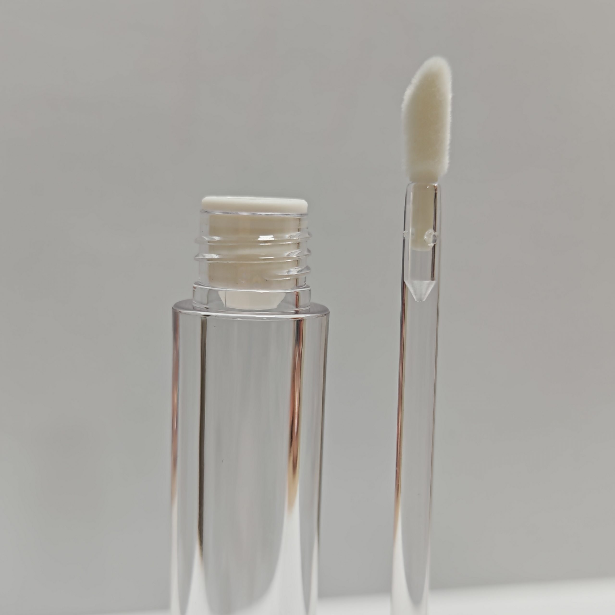 137# 5ML Plastic lip gloss tube-The lid has raised lines around its rim - 图片 6