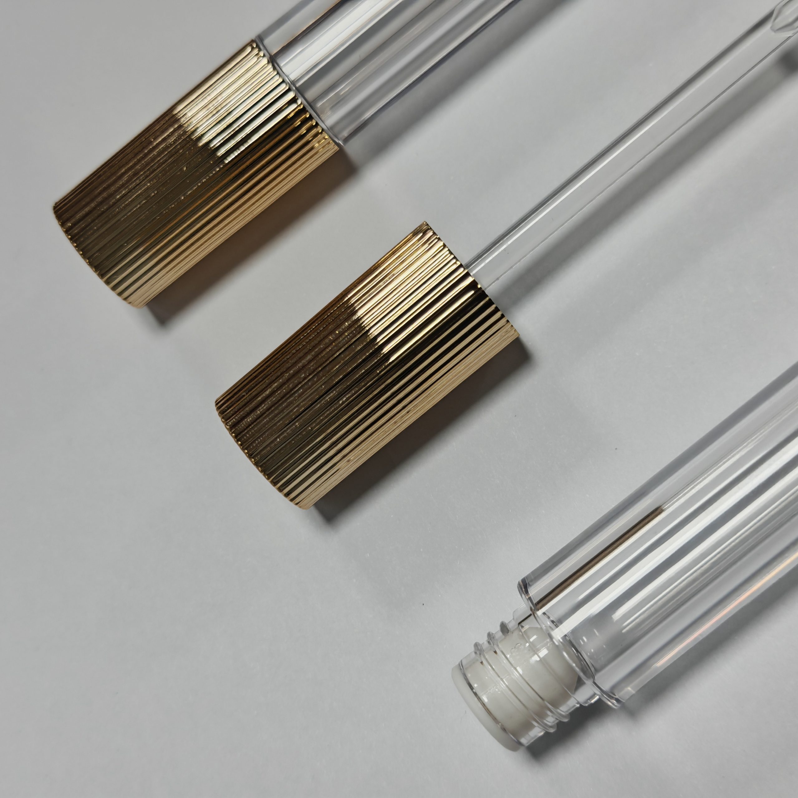 137# 5ML Plastic lip gloss tube-The lid has raised lines around its rim - 图片 8