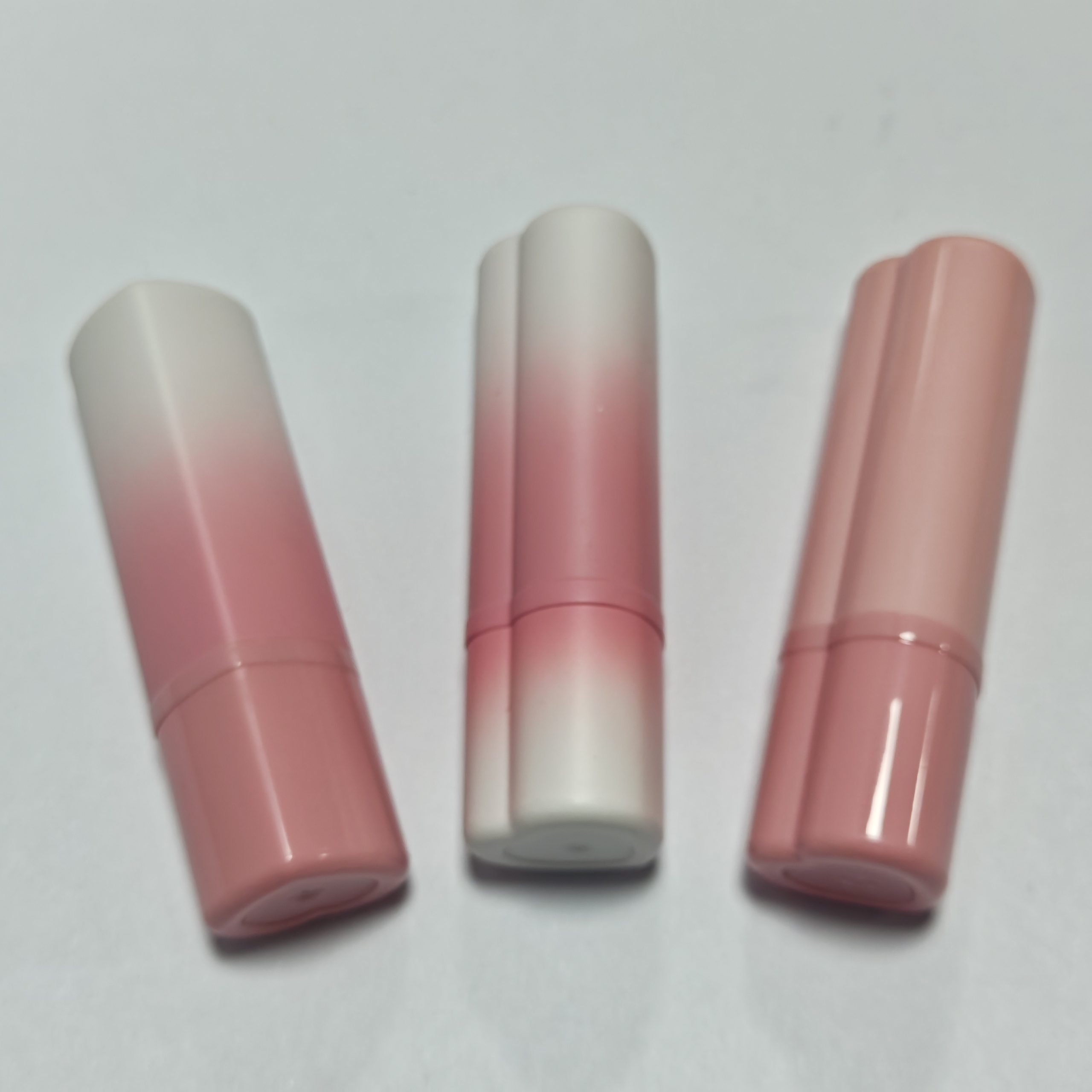 198#- Plastic Lipstick-Lip balm tube -Heart-shaped and cute - 图片 7